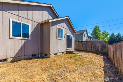 7042 E J Street Tacoma WA 98404