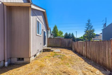 7042 E J Street Tacoma WA 98404
