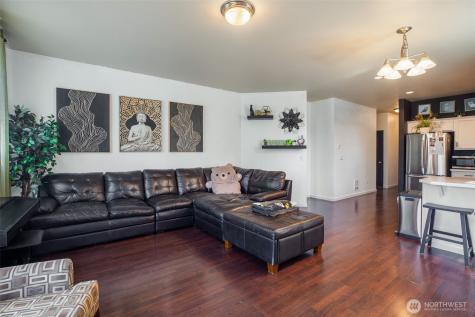 7042 E J Street Tacoma WA 98404