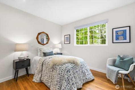 4035 NE 110th Street Seattle WA 98125