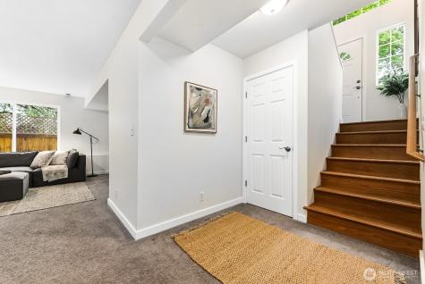 4035 NE 110th Street Seattle WA 98125
