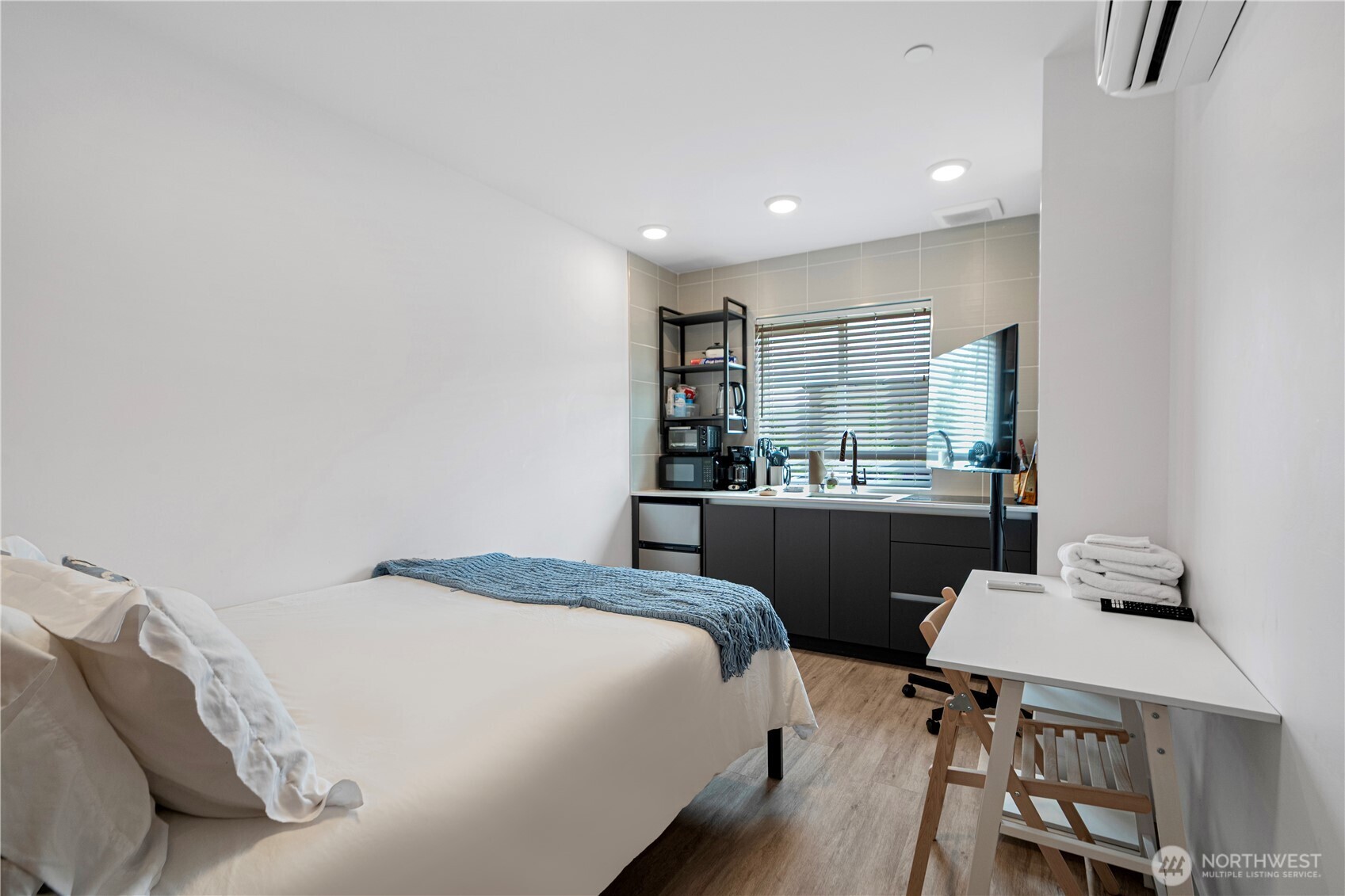 1300 E Remington Court Seattle WA 98122