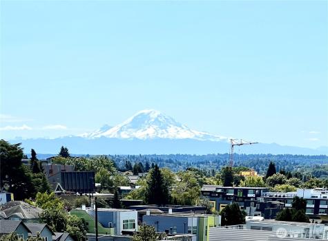 1300 E Remington Court Seattle WA 98122