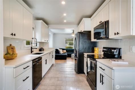 4211 N 24th Street Tacoma WA 98406