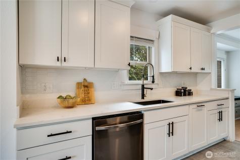4211 N 24th Street Tacoma WA 98406