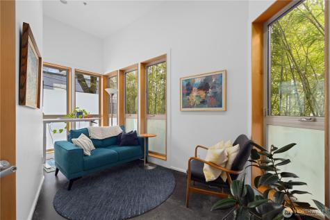 2331 E Madison Street Seattle WA 98112