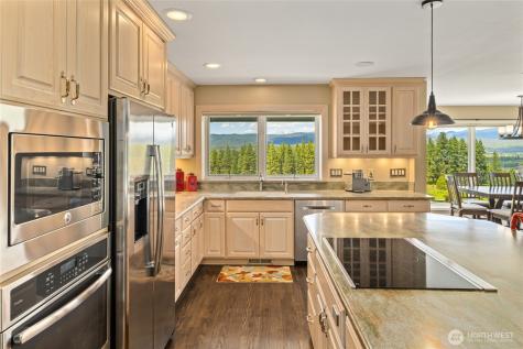 6521 Upper Peoh Point Road Cle Elum WA 98922