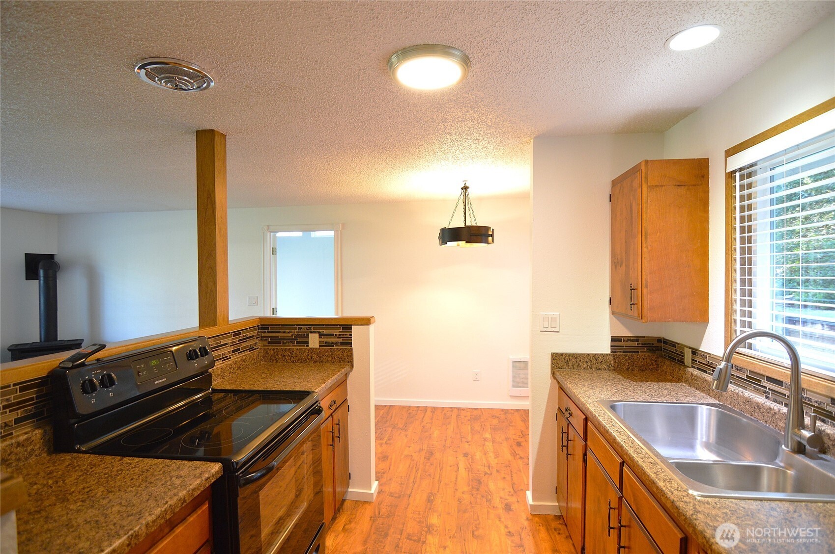 895 Wawona Avenue SW Ocean Shores WA 98569