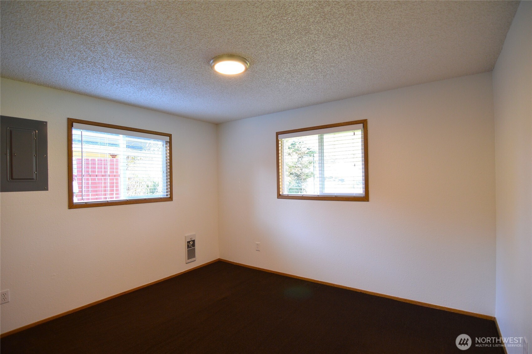 895 Wawona Avenue SW Ocean Shores WA 98569