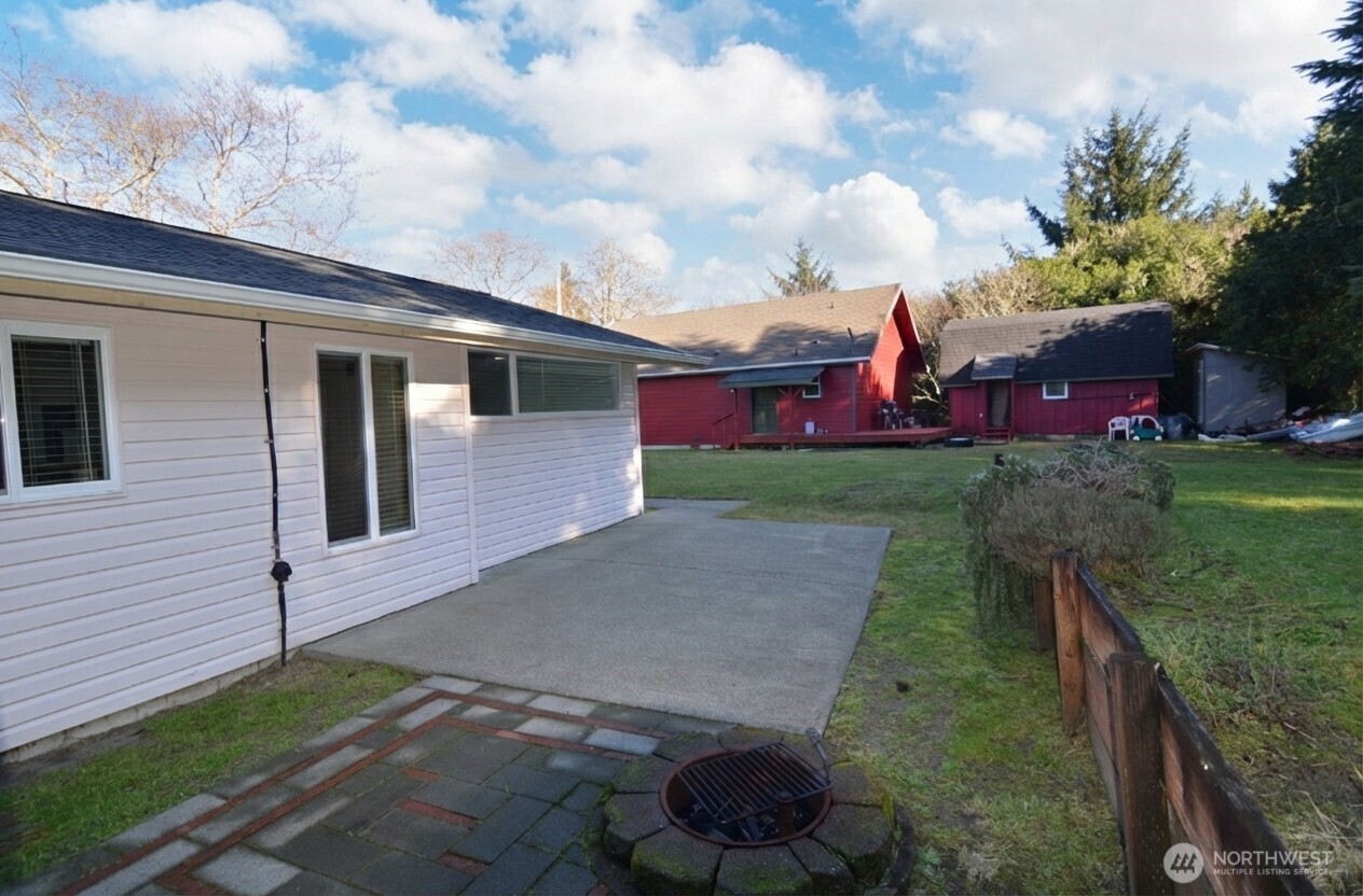 895 Wawona Avenue SW Ocean Shores WA 98569