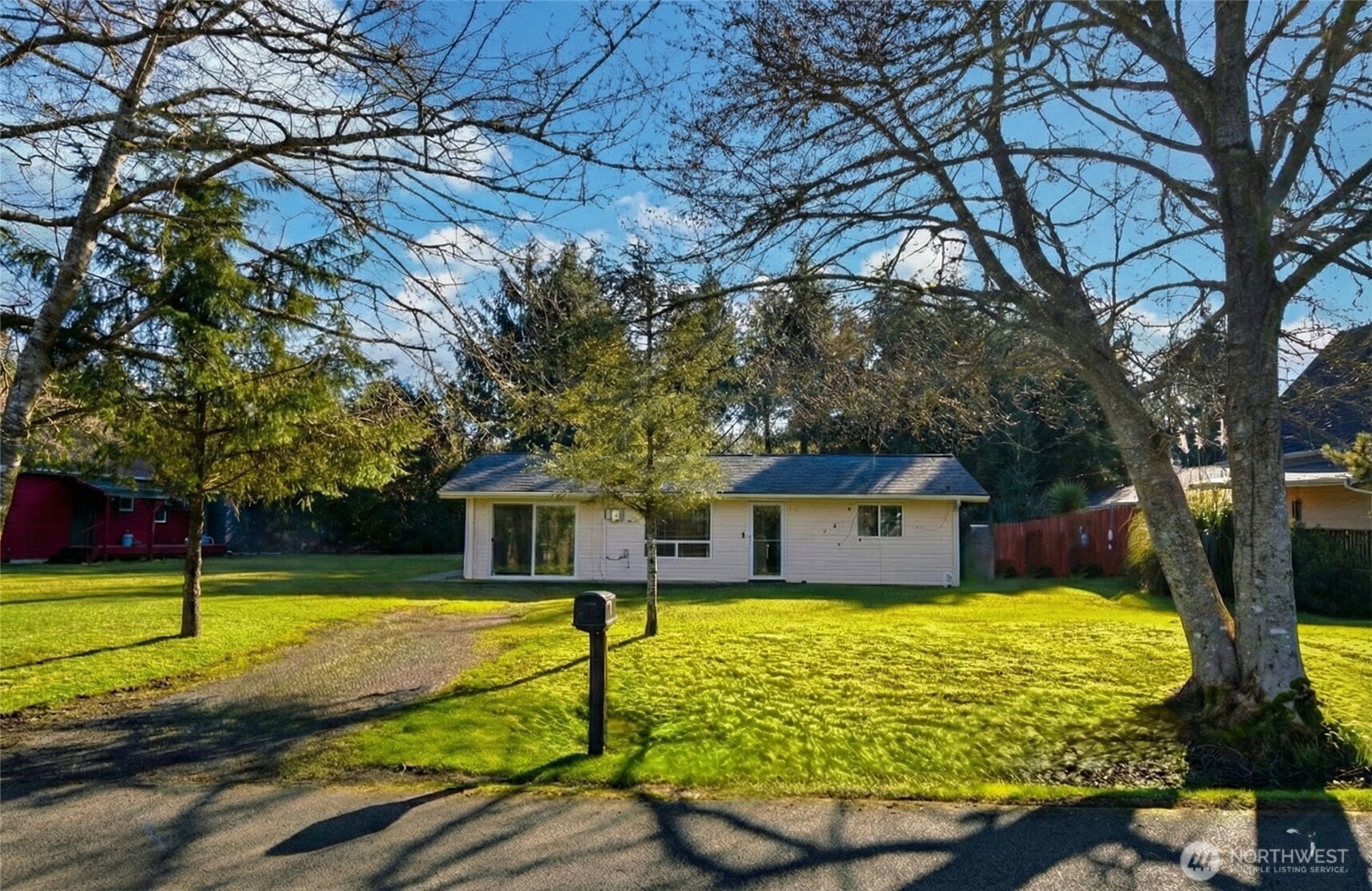 895 Wawona Avenue SW Ocean Shores WA 98569