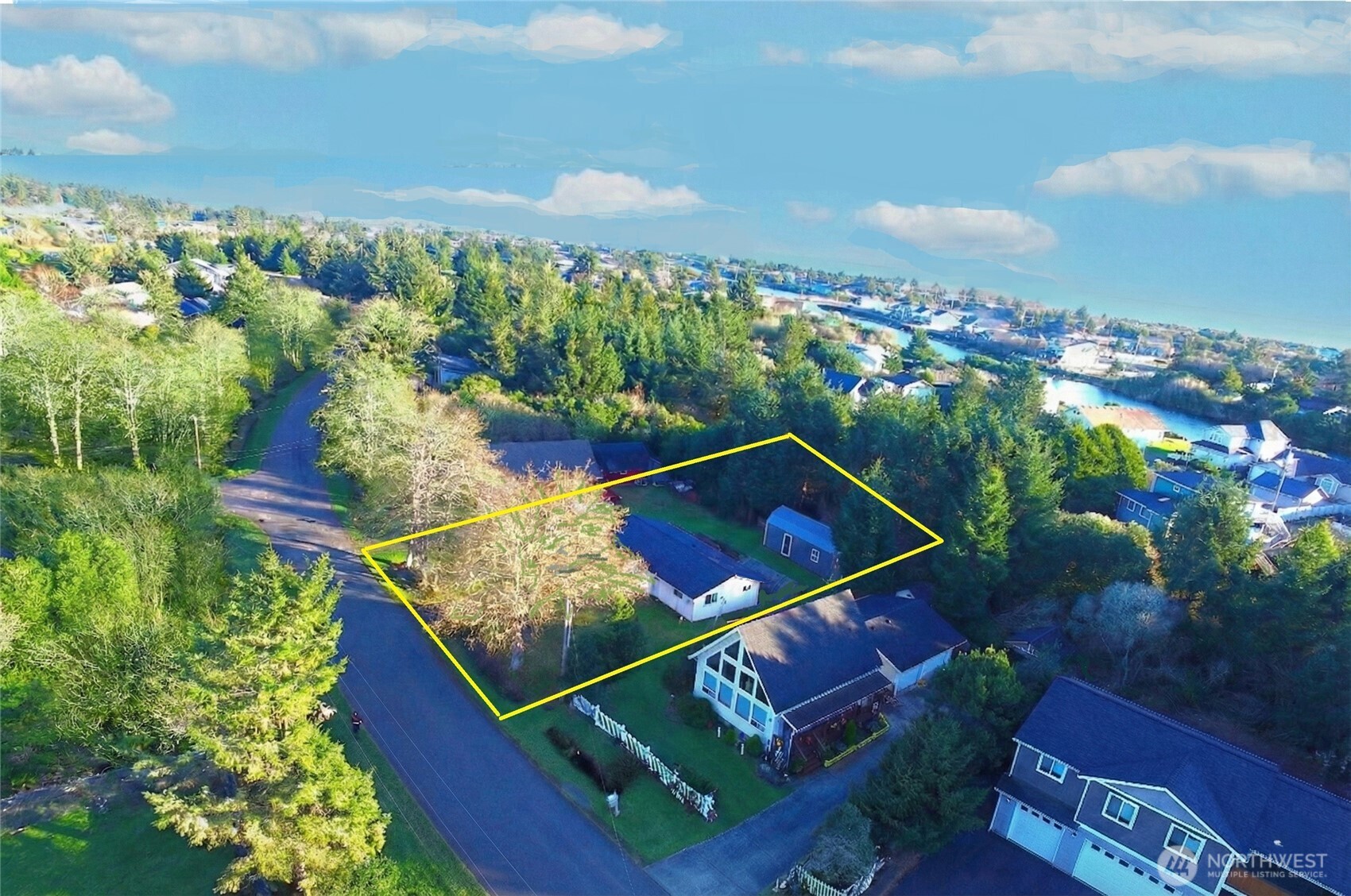 895 Wawona Avenue SW Ocean Shores WA 98569