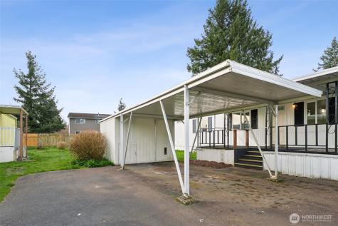 930 Mountain Villa Loop Enumclaw WA 98022