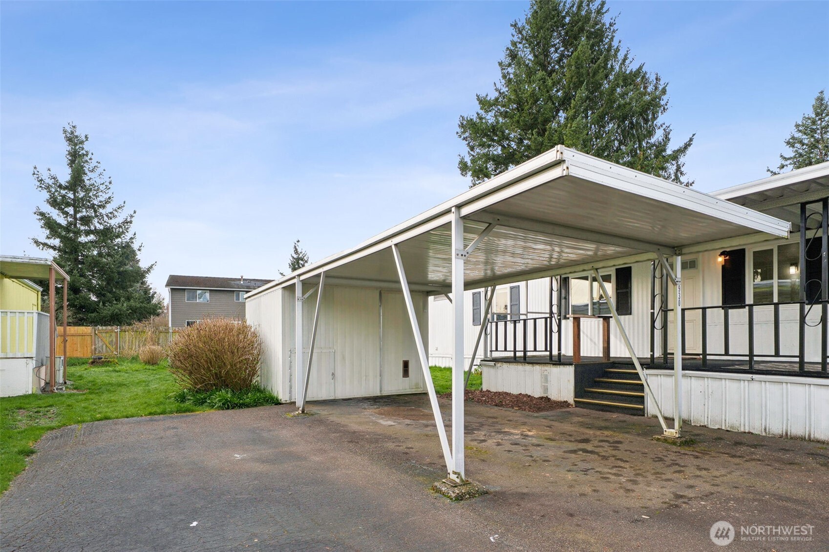 930 Mountain Villa Loop Enumclaw WA 98022