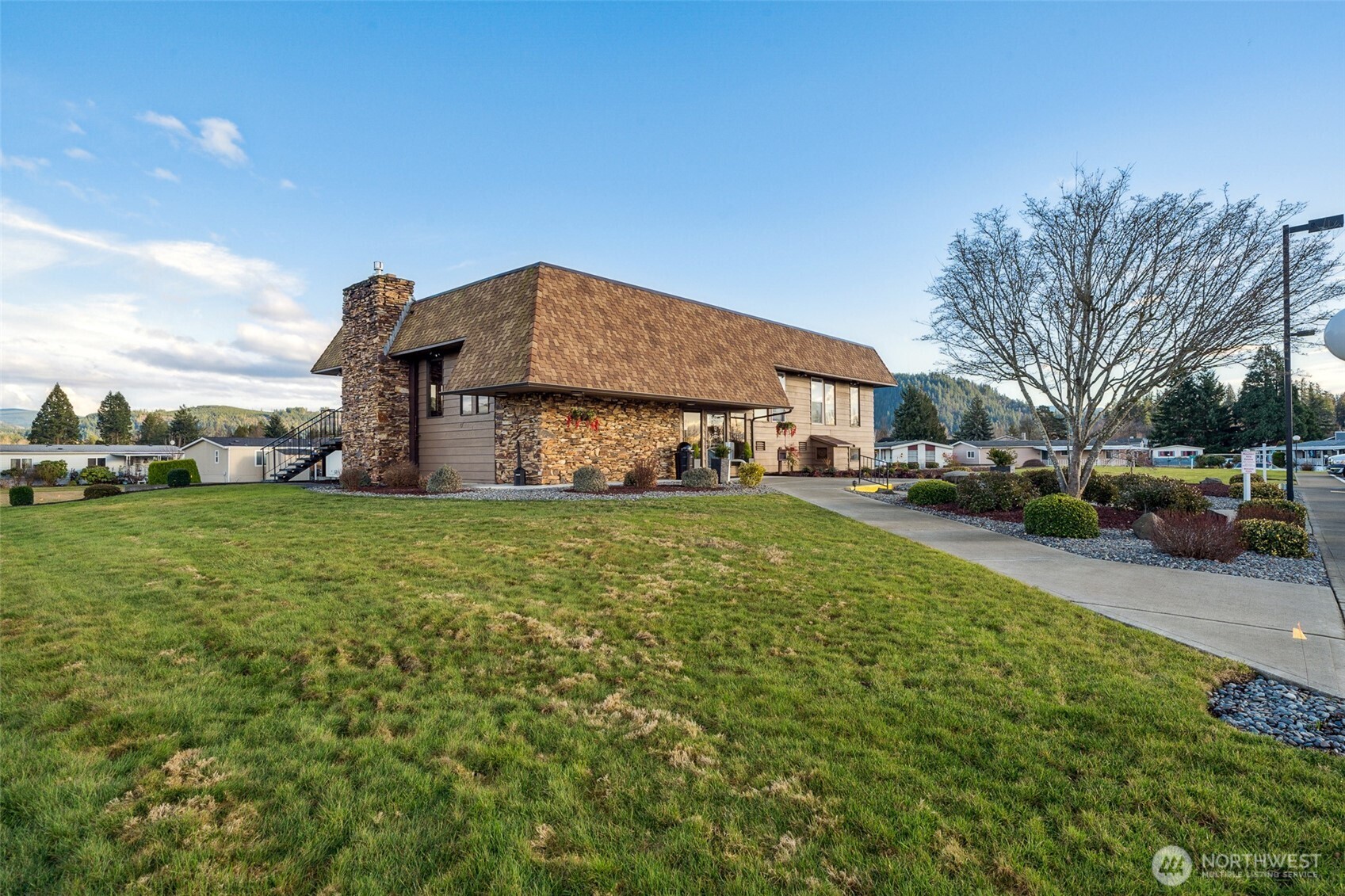 930 Mountain Villa Loop Enumclaw WA 98022