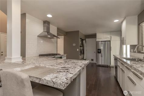 9002 65th Avenue E Puyallup WA 98371