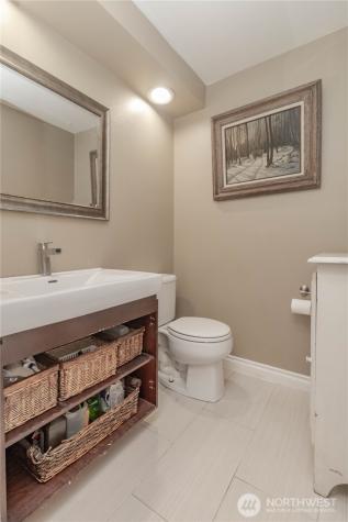 9002 65th Avenue E Puyallup WA 98371