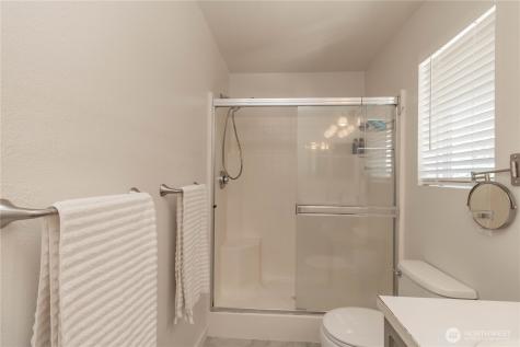 9002 65th Avenue E Puyallup WA 98371