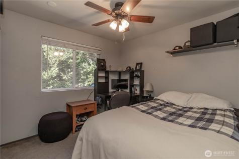 9002 65th Avenue E Puyallup WA 98371