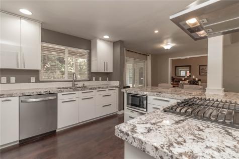 9002 65th Avenue E Puyallup WA 98371