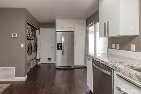 9002 65th Avenue E Puyallup WA 98371