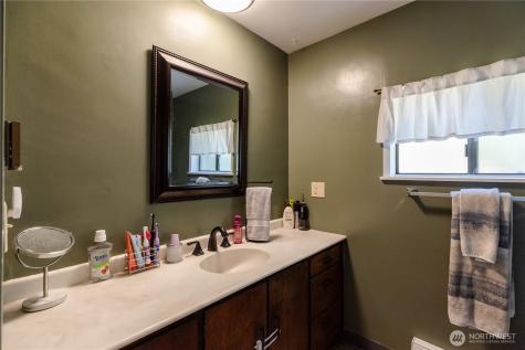 6515 Montclair Avenue SW Lakewood WA 98499