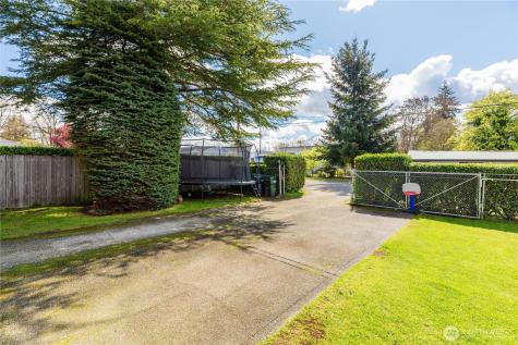 6515 Montclair Avenue SW Lakewood WA 98499