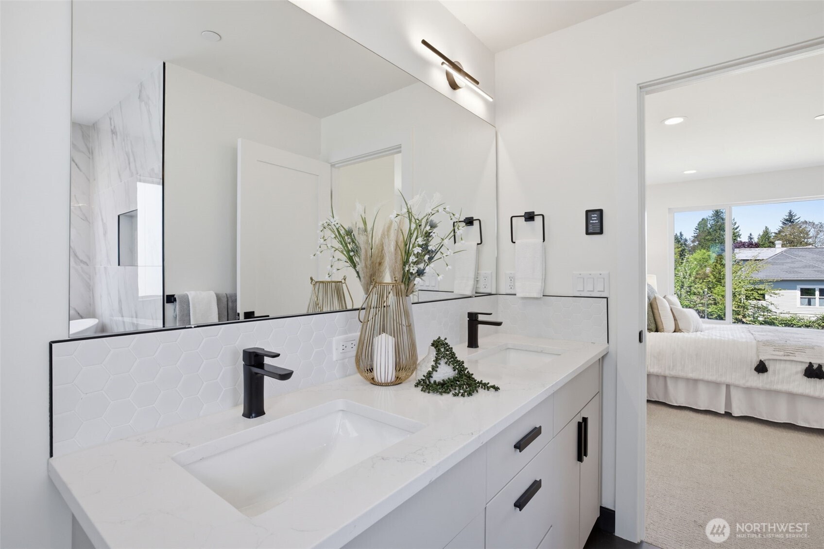 6406 Fauntleroy Way SW Seattle WA 98136