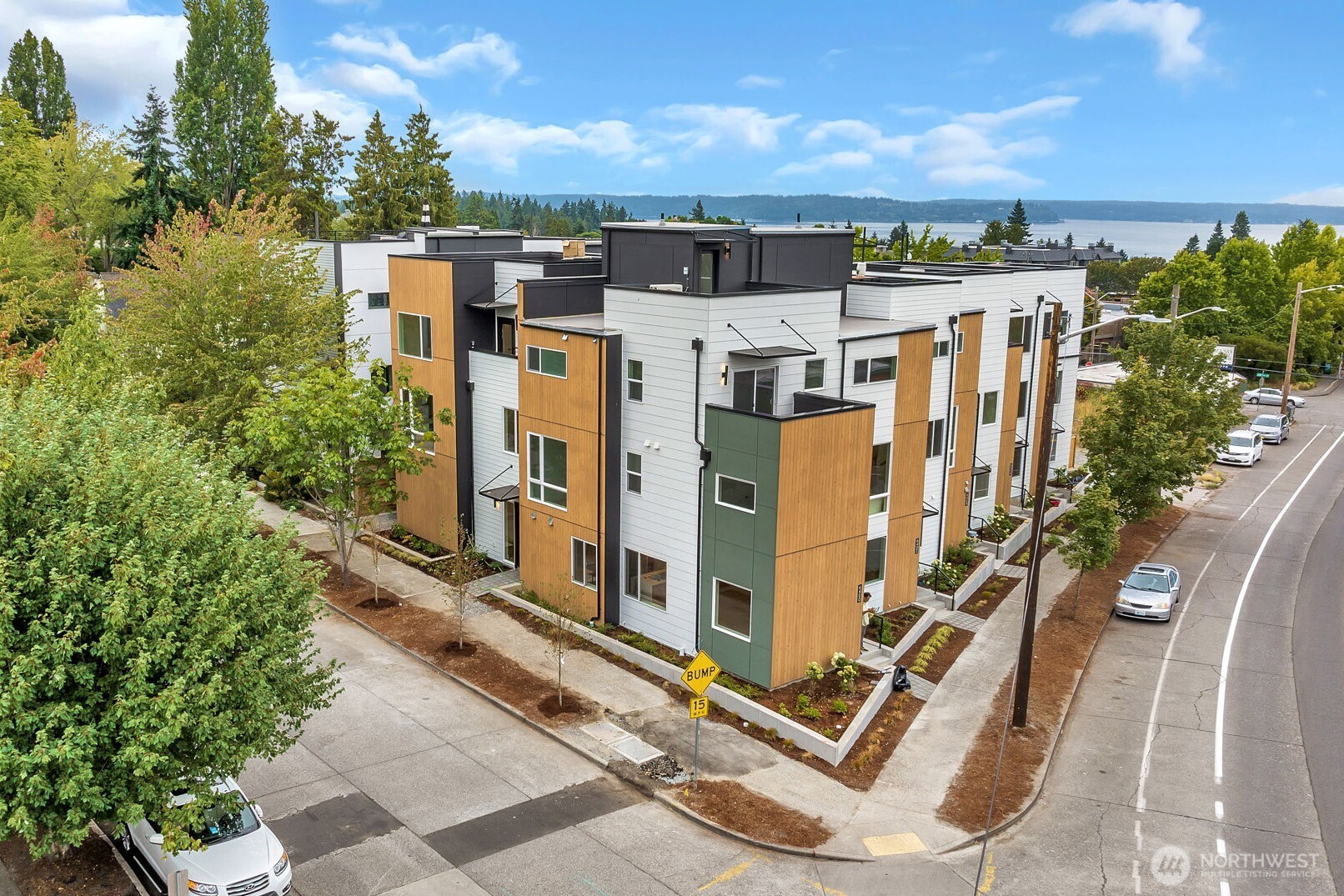 6406 Fauntleroy Way SW Seattle WA 98136
