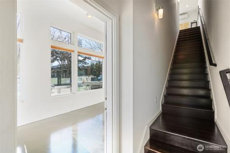 8501 14th Avenue NW Seattle WA 98117
