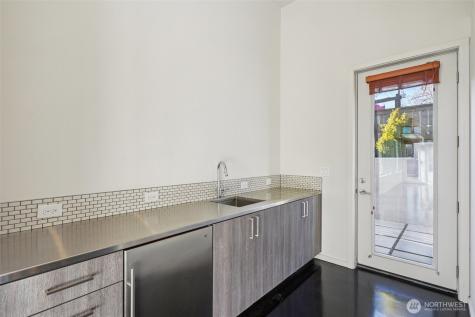 8501 14th Avenue NW Seattle WA 98117