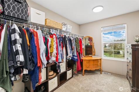18401 95th Avenue Court E Puyallup WA 98375