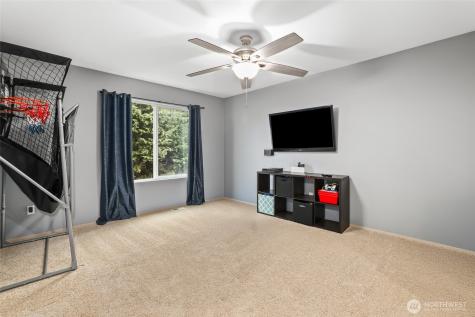 18401 95th Avenue Court E Puyallup WA 98375