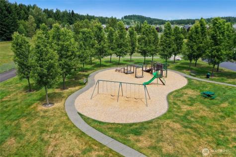 18401 95th Avenue Court E Puyallup WA 98375