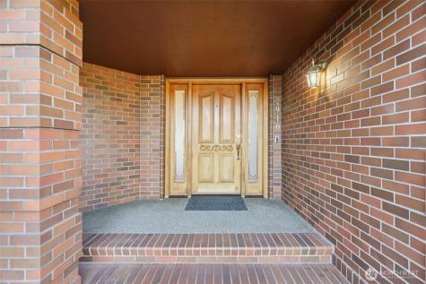 2910 13th Street SW Puyallup WA 98373