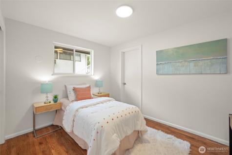 9728 57th Avenue S Seattle WA 98118