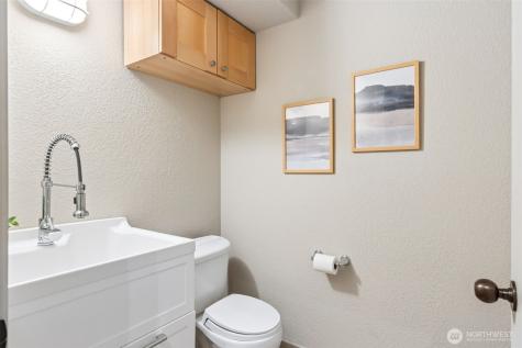2422 44th Avenue NW Olympia WA 98502