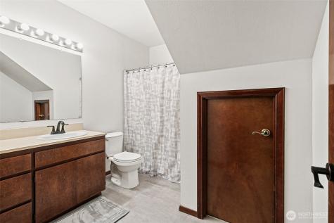 16915 32nd Avenue E Tacoma WA 98446