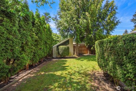 2208 101st Street SE Everett WA 98208