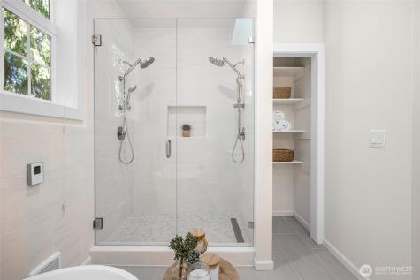 7021 20th Avenue NE Seattle WA 98115