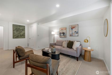 7021 20th Avenue NE Seattle WA 98115