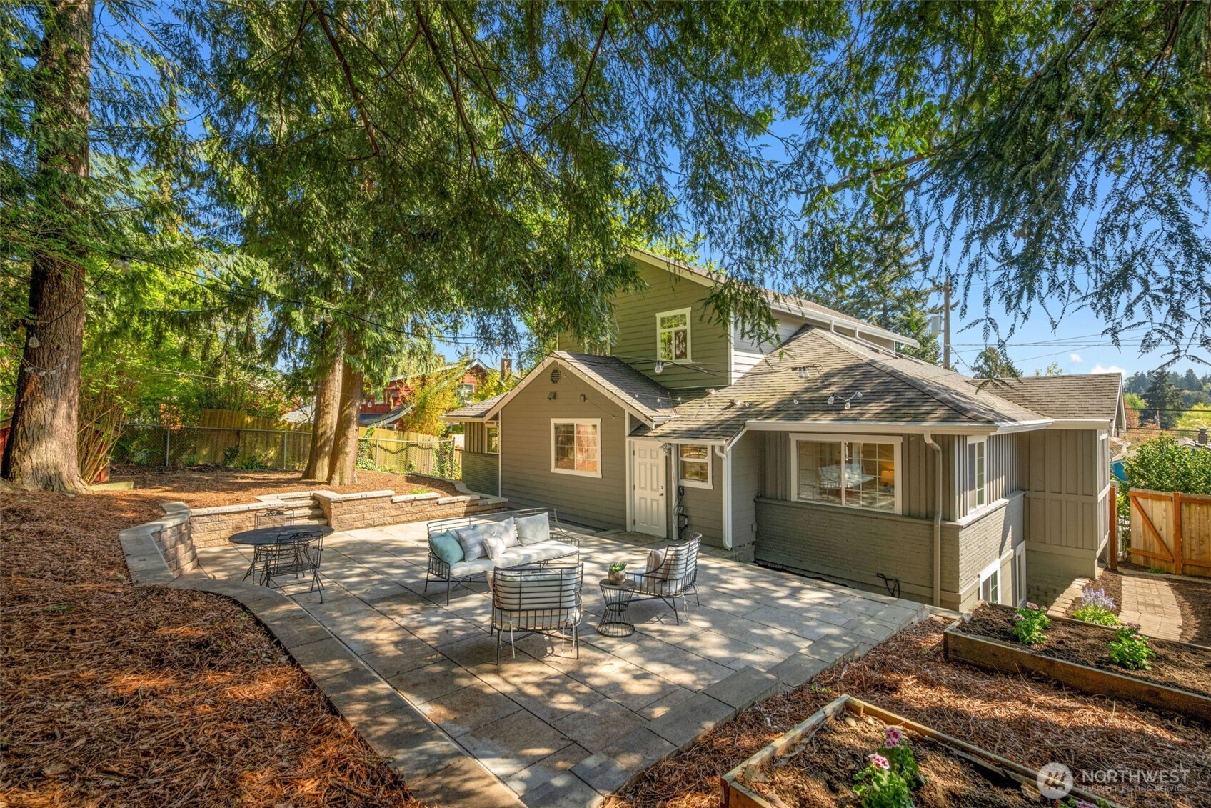 7021 20th Avenue NE Seattle WA 98115