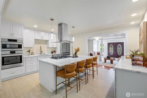 7021 20th Avenue NE Seattle WA 98115