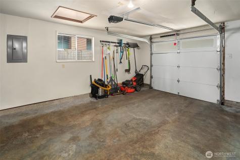 30811 7th Avenue SW Federal Way WA 98023