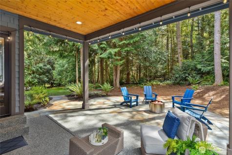 7817 NE Ledgestone Loop Bainbridge Island WA 98110