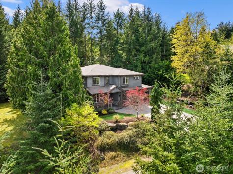 7817 NE Ledgestone Loop Bainbridge Island WA 98110
