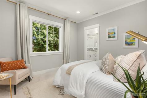 7817 NE Ledgestone Loop Bainbridge Island WA 98110