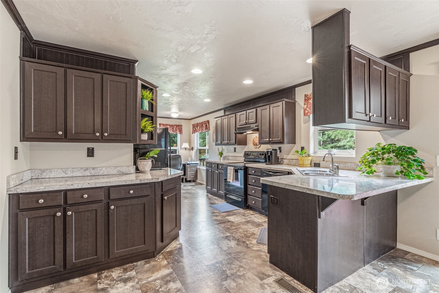 1047 Beaver Creek Road Cathlamet WA 98612