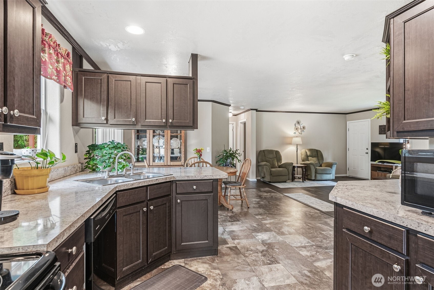 1047 Beaver Creek Road Cathlamet WA 98612