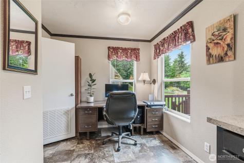 1047 Beaver Creek Road Cathlamet WA 98612